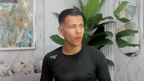 Snapshot of noahdark_ chatting on 1, 8, 2026 NOAH online show from 1, 8, 2026
