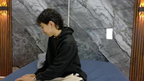 Snapshot of noahwalker__ chatting on 18, 5, 2026 online show from 18, 5, 2026
