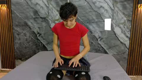 Snapshot of noahwalker__ chatting on 22, 5, 2026 online show from 22, 5, 2026