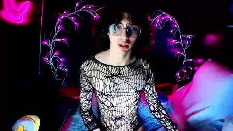 Snapshot of noahxtar chatting on 29, 9, 2025 Noah Xtar online show from 29, 9, 2025