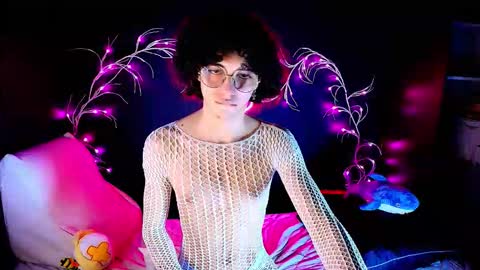 Snapshot of noahxtar chatting on 8, 10, 2025 Noah Xtar online show from 8, 10, 2025