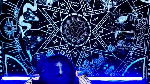 caroline online show from 19, 11, 2025