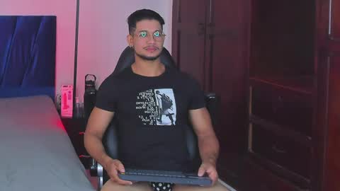 Im Nolan  online show from 25, 3, 2026