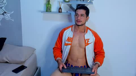 Im Nolan  online show from 2, 6, 2026