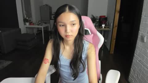 Snapshot of nomibean chatting on 30, 9, 2025 nomi online show from 30, 9, 2025