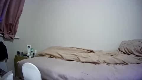 NonBinaryNicky online show from 28, 5, 2026