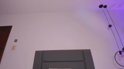 Nora Da Silva online show from 31, 1, 2025