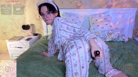 Snapshot of nora_failure chatting on 5, 12, 2025 Nora Failure online show from 5, 12, 2025