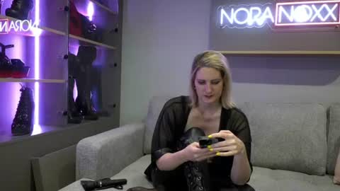 Snapshot of nora_noxx chatting on 21, 6, 2026 NoraNoxx online show from 21, 6, 2026