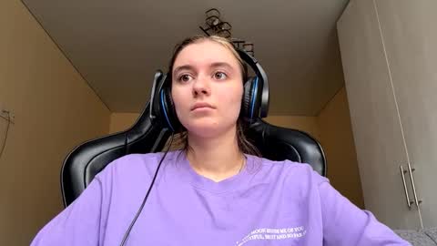 Elena online show from 25, 3, 2026