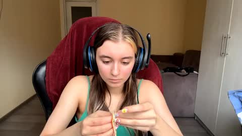 Elena online show from 3, 4, 2026