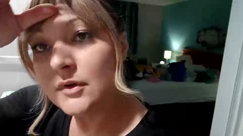 notouchmami online show from 21, 9, 2025