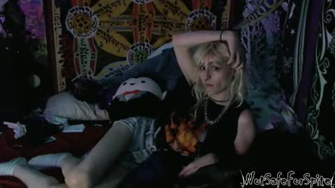 Snapshot of notsafeforspite chatting on 27, 3, 2026 FREAKY DRACULA online show from 27, 3, 2026