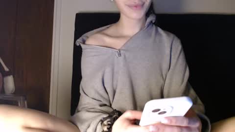 Snapshot of novafrey chatting on 29, 12, 2024 Olivia online show from 29, 12, 2024