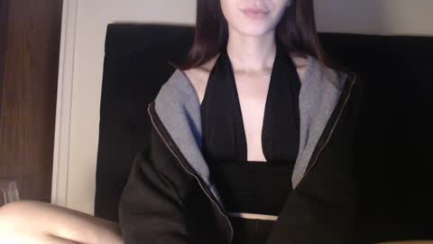 Snapshot of novafrey chatting on 11, 2, 2025 Olivia online show from 11, 2, 2025