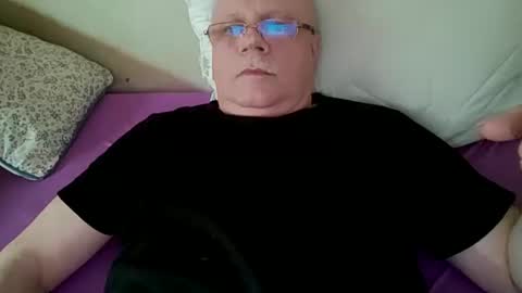 nukiss online show from 8, 3, 2025