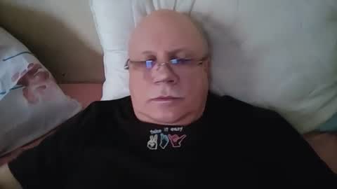 nukiss online show from 10, 11, 2025