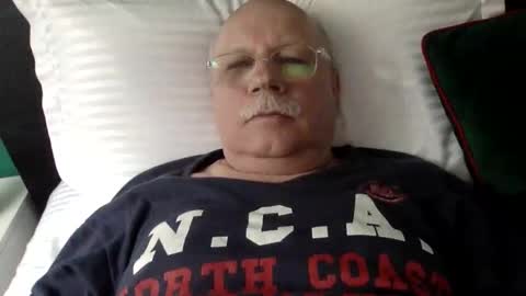 nukiss online show from 23, 4, 2026