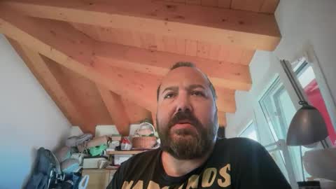 Snapshot of nutelloso79 chatting on 28, 10, 2025 Nutelloso online show from 28, 10, 2025