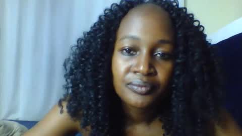 Snapshot of nutgal_ chatting on 5, 3, 2026 nutgal online show from 5, 3, 2026