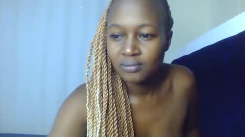 Snapshot of nutgal_ chatting on 2, 4, 2026 nutgal online show from 2, 4, 2026