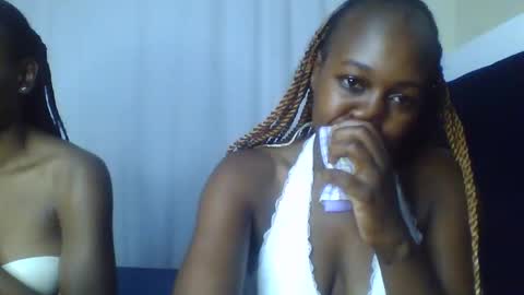Snapshot of nutgal_ chatting on 5, 4, 2026 nutgal online show from 5, 4, 2026