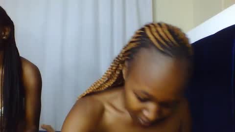 Snapshot of nutgal_ chatting on 14, 4, 2026 nutgal online show from 14, 4, 2026