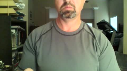 nvrenuff1979 online show from 2, 3, 2026