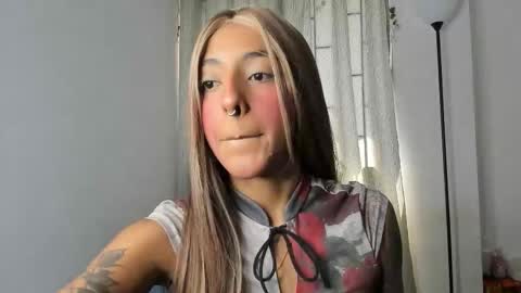 Snapshot of nya_brown chatting on 20, 11, 2025 Nya online show from 20, 11, 2025