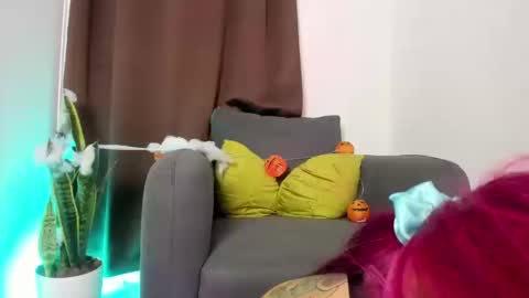 Nia online show from 15, 10, 2025