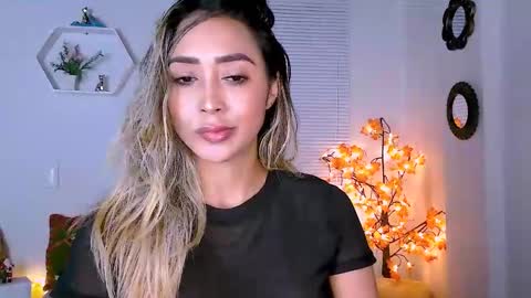 Nycole online show from 11, 12, 2024