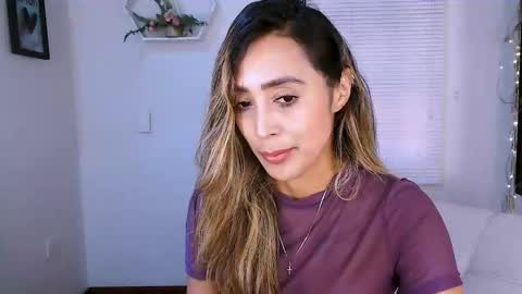 Nycole online show from 8, 10, 2025