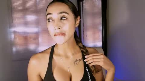 Nycole online show from 31, 3, 2026