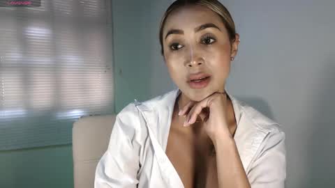 Nycole online show from 11, 5, 2026