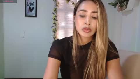 Nycole online show from 30, 7, 2026