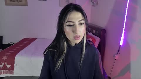 Snapshot of nymph_frida chatting on 5, 12, 2024 Frida online show from 5, 12, 2024