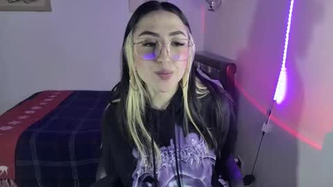 Snapshot of nymph_frida chatting on 20, 12, 2024 Frida online show from 20, 12, 2024