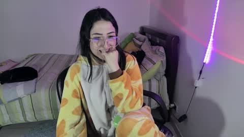 Snapshot of nymph_frida chatting on 24, 2, 2025 Frida online show from 24, 2, 2025