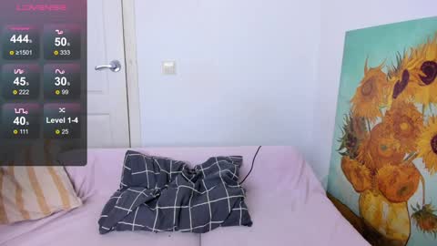 crystal   3 online show from 7, 2, 2025