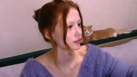 nyra_thira online show from 4, 8, 2026