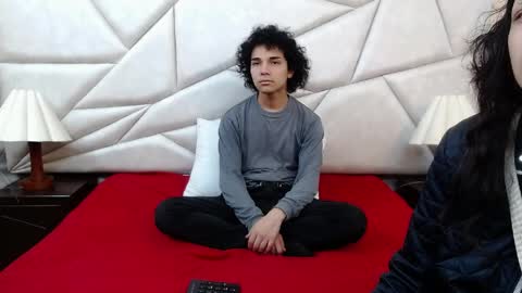 nyx_and_arian online show from 7, 4, 2026