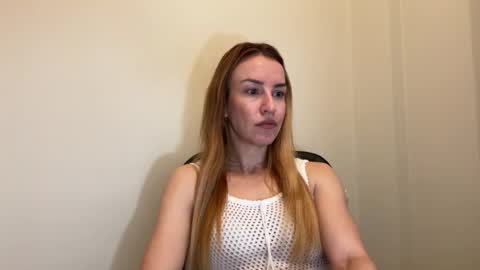 Snapshot of nyxelia_ chatting on 21, 4, 2026 Anastasia online show from 21, 4, 2026