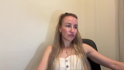 Snapshot of nyxelia_ chatting on 14, 5, 2026 Anastasia online show from 14, 5, 2026