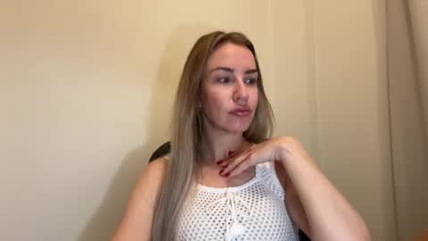 Snapshot of nyxelia_ chatting on 19, 5, 2026 Anastasia online show from 19, 5, 2026