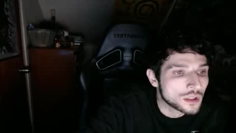 Nicholas online show from 15, 10, 2025