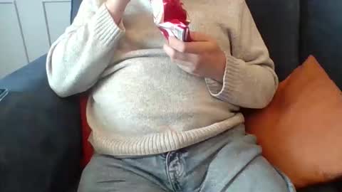 obedient9402 online show from 29, 4, 2026