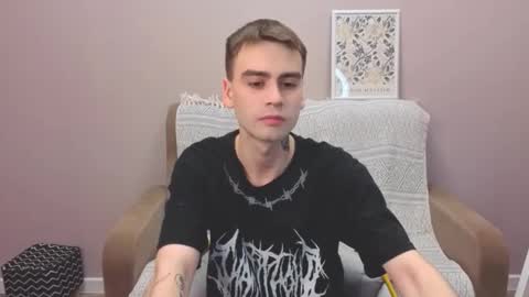 Snapshot of obormot999 chatting on 4, 12, 2025 obormot999 online show from 4, 12, 2025