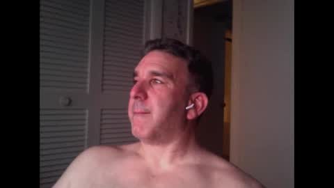 Snapshot of oceanmanx chatting on 5, 5, 2026 Ocean online show from 5, 5, 2026