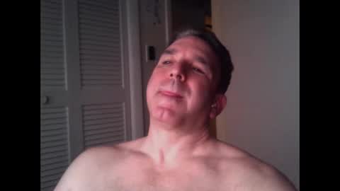 Snapshot of oceanmanx chatting on 8, 5, 2026 Ocean online show from 8, 5, 2026