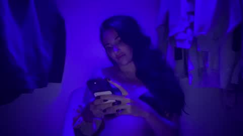 Snapshot of oceanxalara22_xo chatting on 2, 10, 2025 A L A R A  online show from 2, 10, 2025